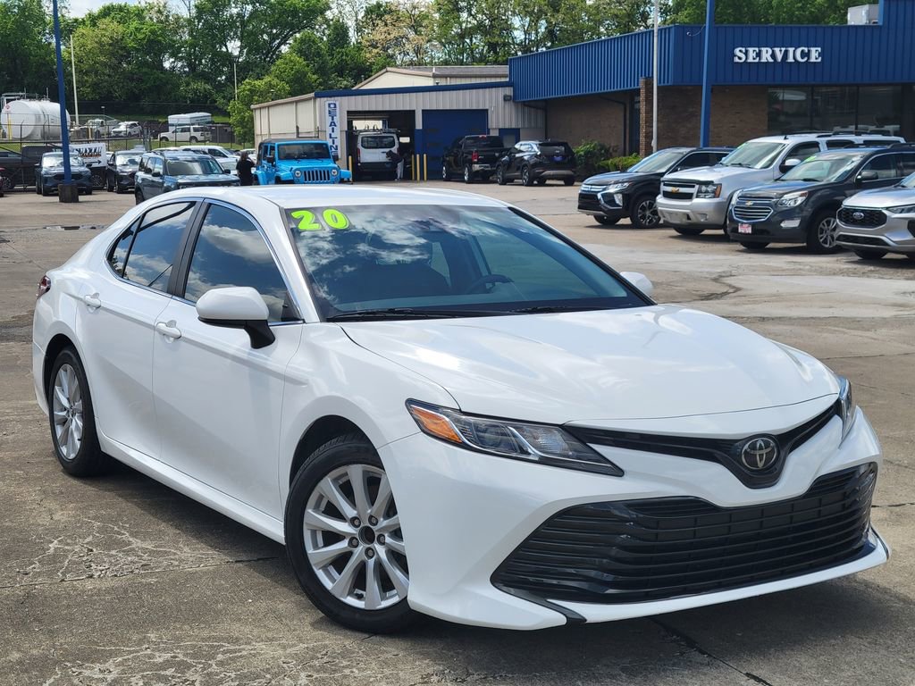 Used 2020 Toyota Camry LE FWD image 29