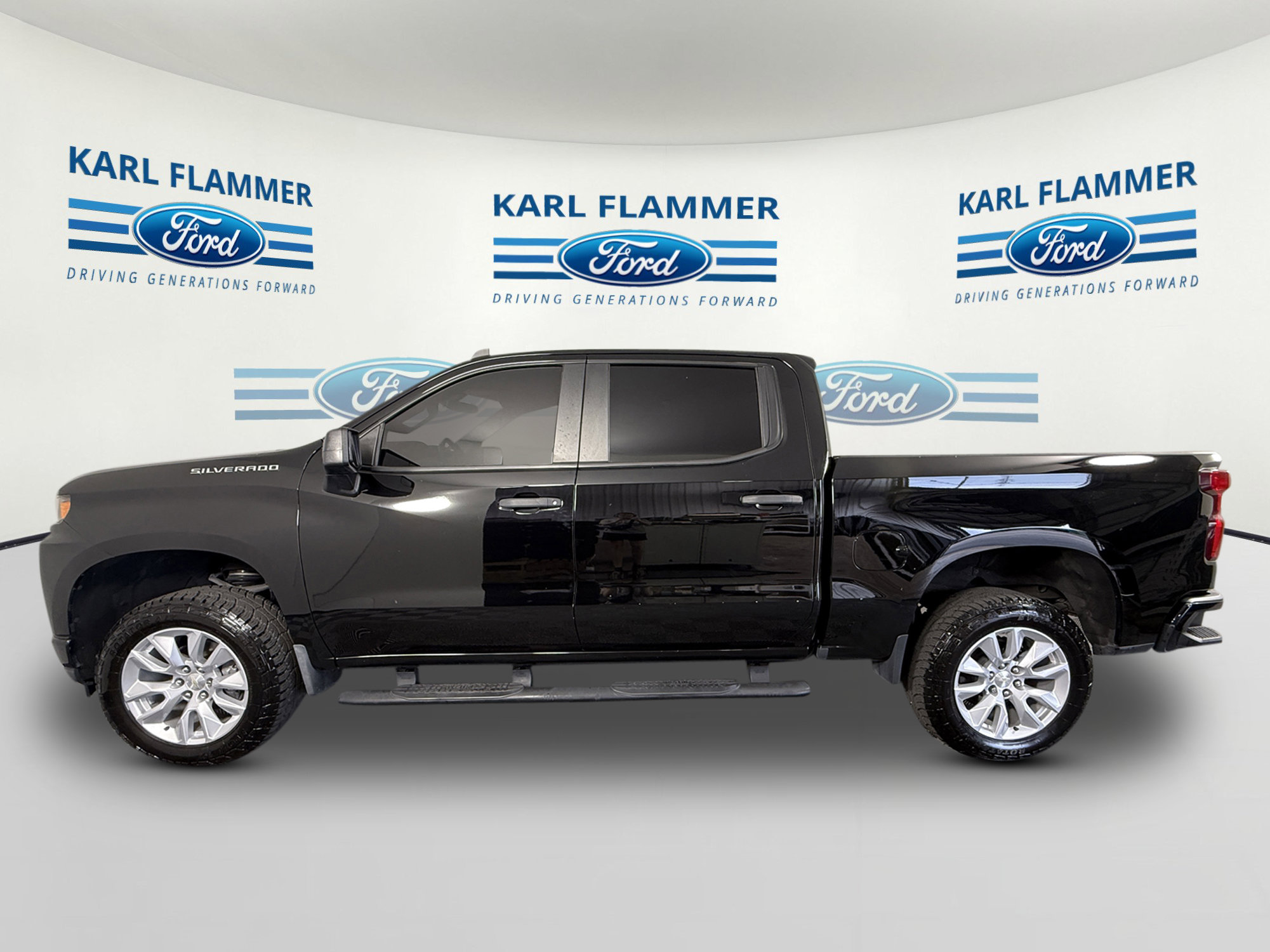 Used 2021 Chevrolet Silverado 1500 Custom RWD image 5