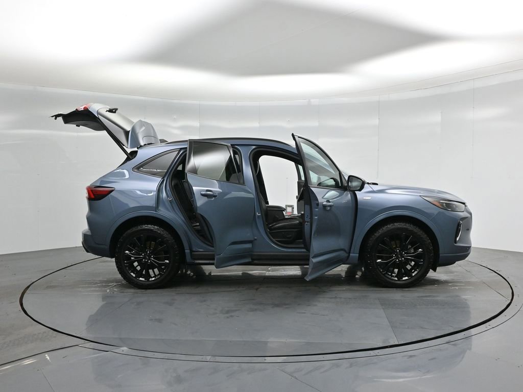 Certified 2023 Ford Escape ST-Line Elite image 34