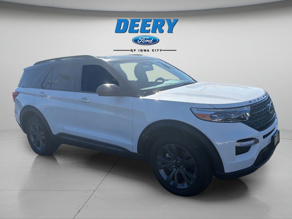 Certified 2024 Ford Explorer XLT w/ Equipment Group 202A AWD/4WD image 9
