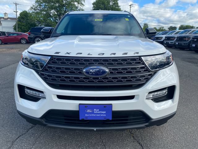 Certified 2023 Ford Explorer XLT w/ Equipment Group 202A AWD/4WD image 2