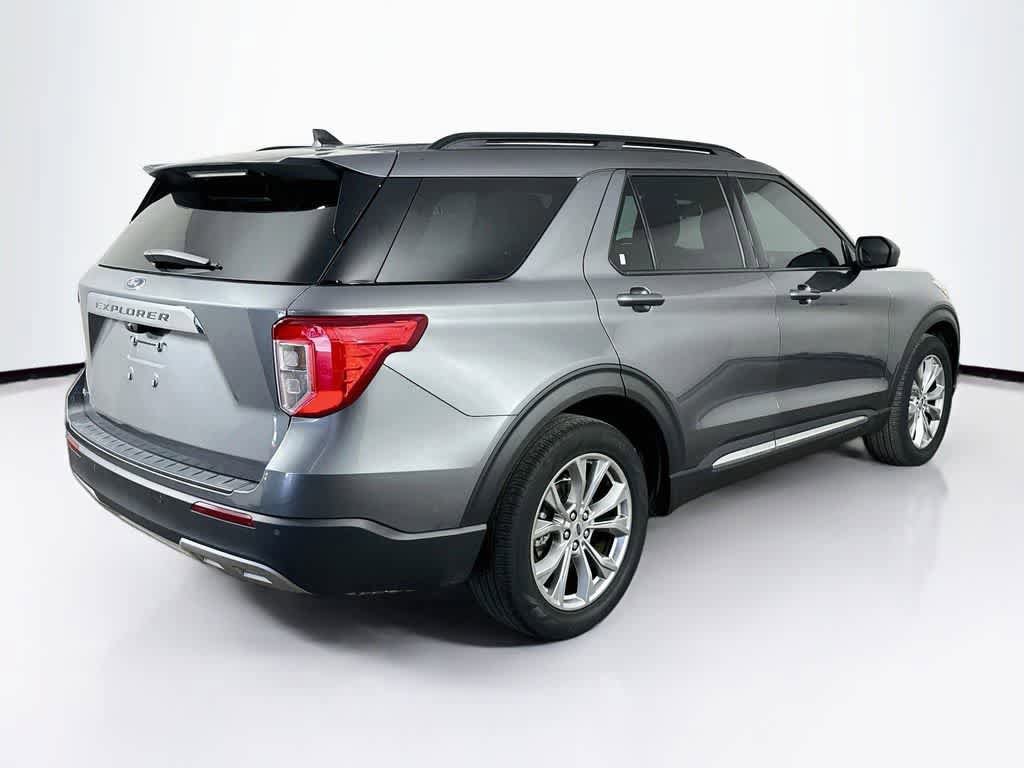 Certified 2023 Ford Explorer XLT w/ Equipment Group 202A RWD image 25