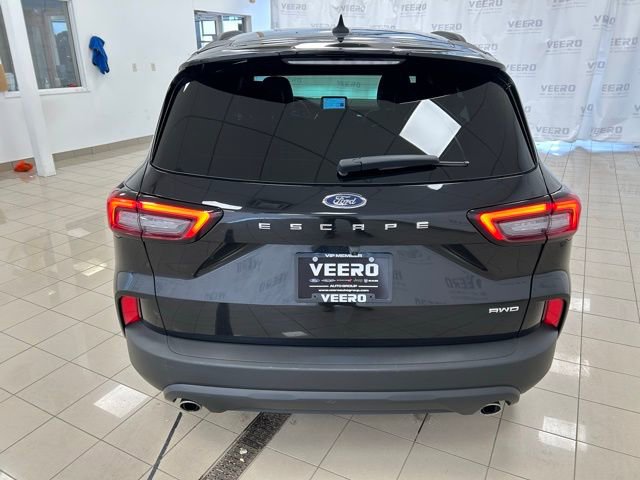 Certified 2025 Ford Escape ST-Line image 5