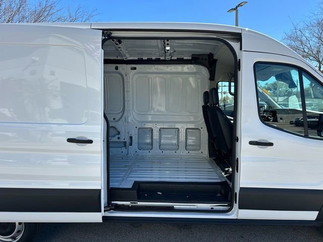 Certified 2025 Ford Transit 250 148 Medium Roof image 22