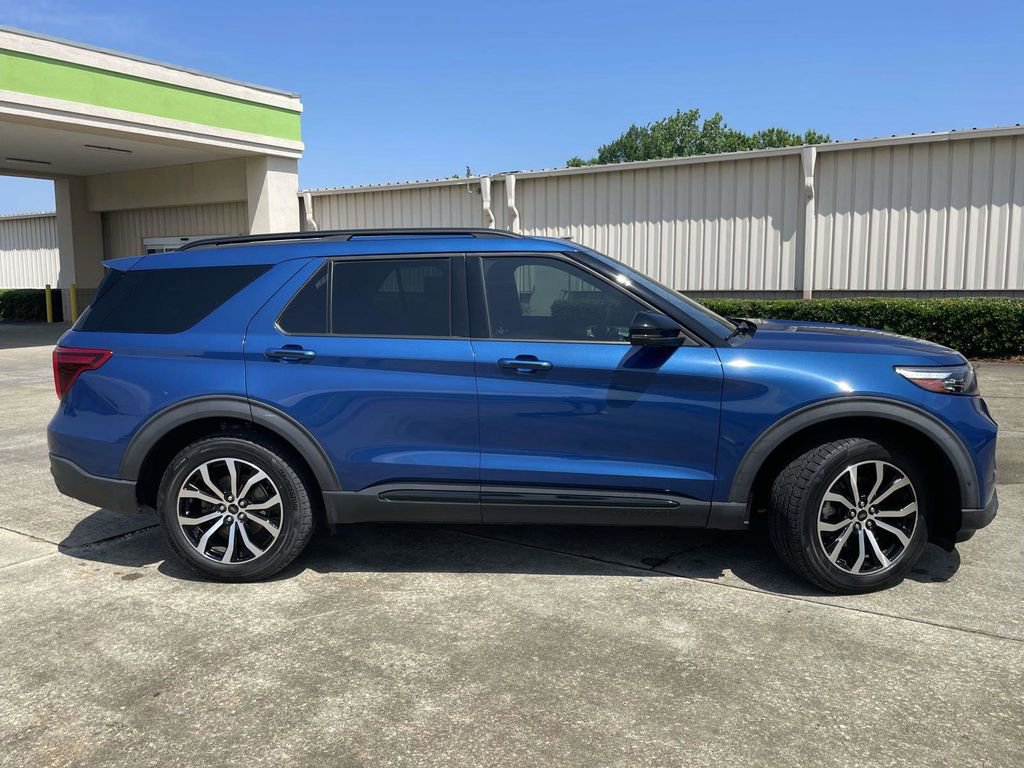 Certified 2021 Ford Explorer ST w/ Equipment Group 401A AWD/4WD image 2