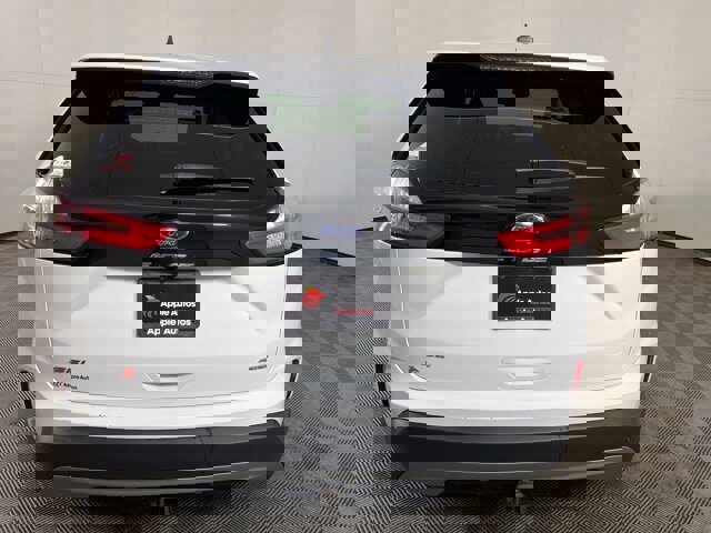 Certified 2024 Ford Edge SEL w/ Convenience Package image 4