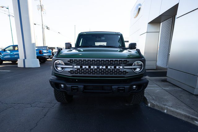 Certified 2025 Ford Bronco Badlands AWD/4WD image 7