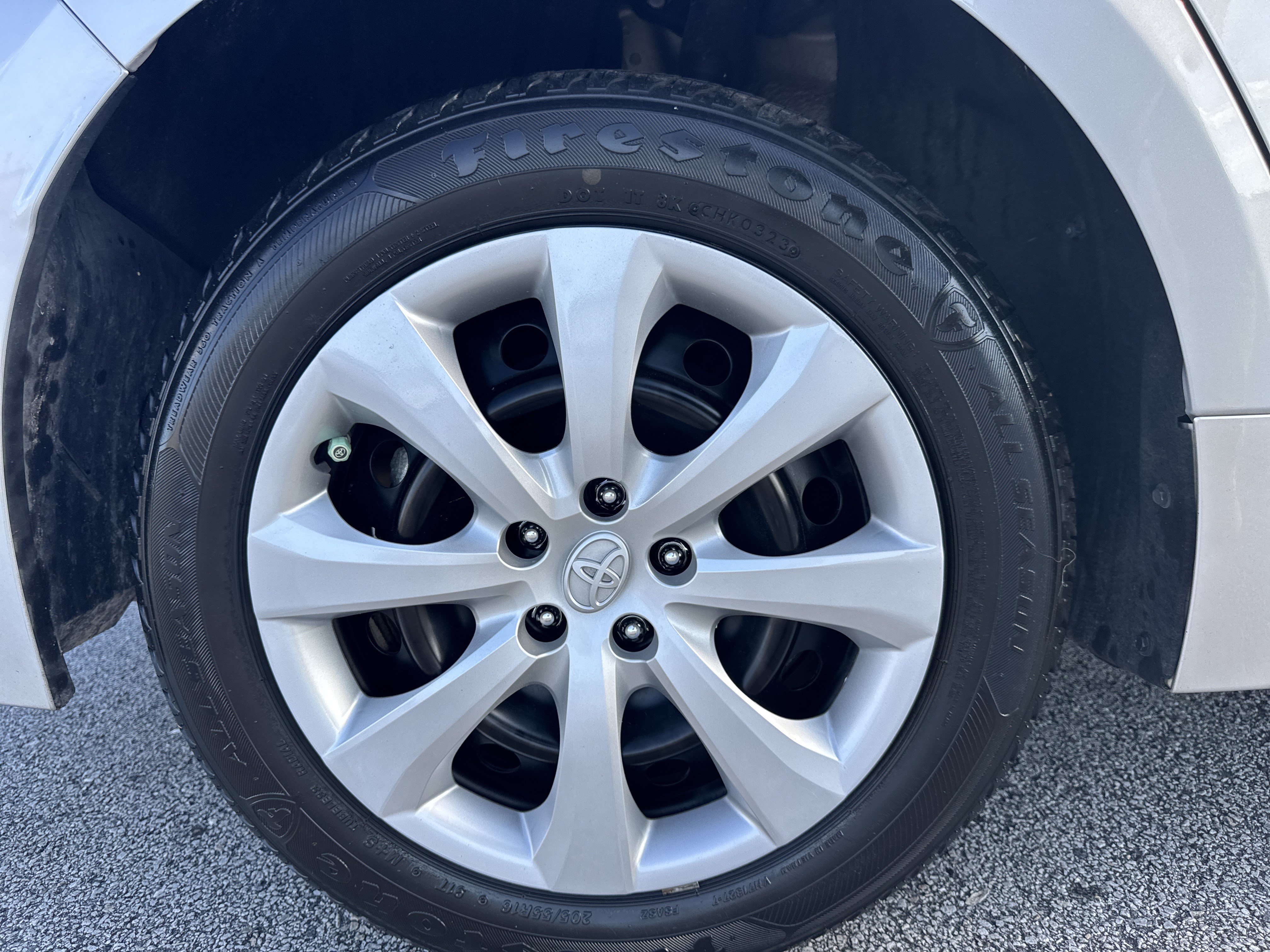 Used 2023 Toyota Corolla LE FWD image 18