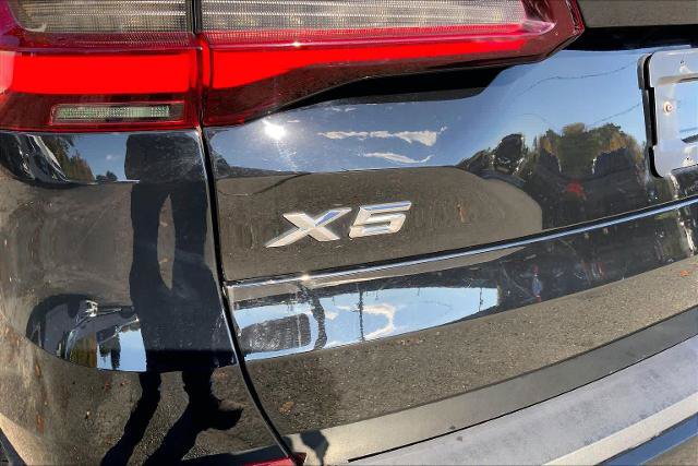 Used 2021 BMW X5 xDrive40i w/ Convenience Package AWD/4WD image 33