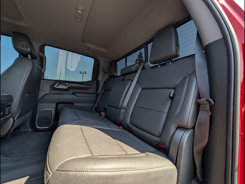 Used 2022 GMC Sierra 1500 Elevation w/ Elevation Premium Package AWD/4WD image 33