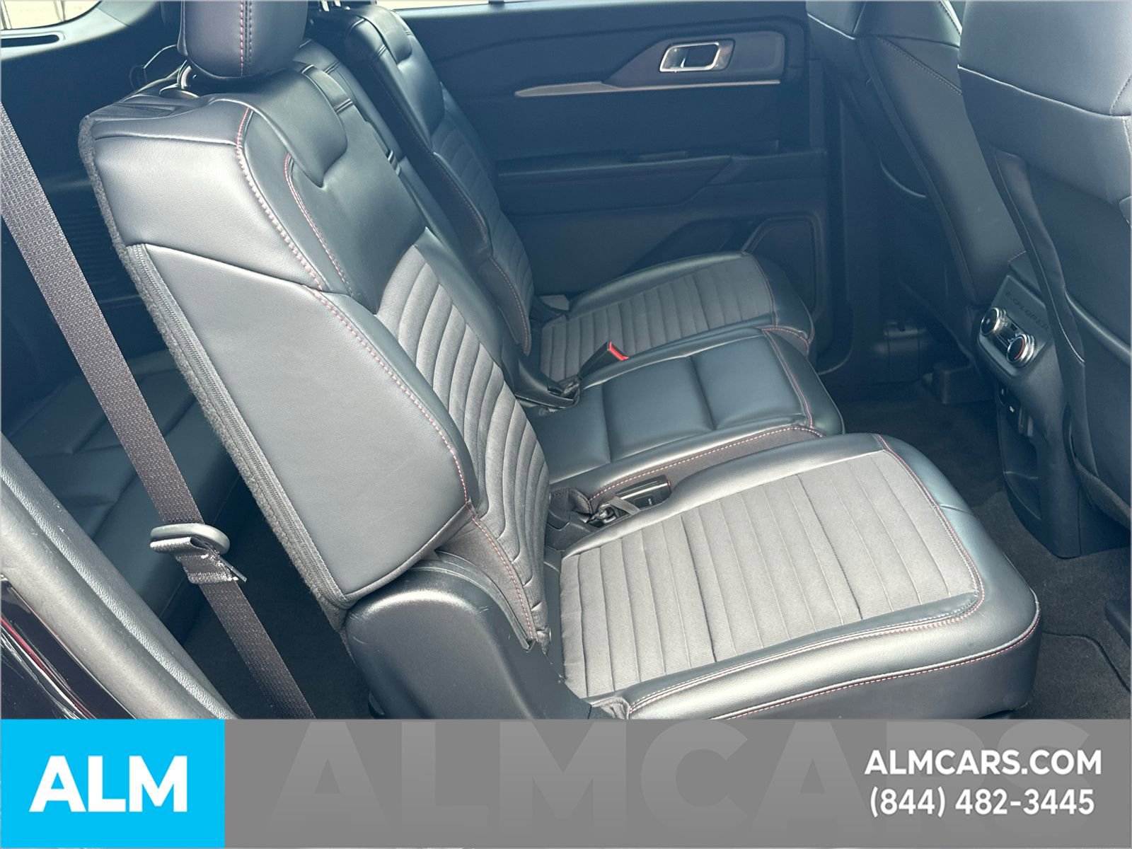Certified 2026 Ford Explorer Platinum w/ LUX Leather Package AWD/4WD image 17