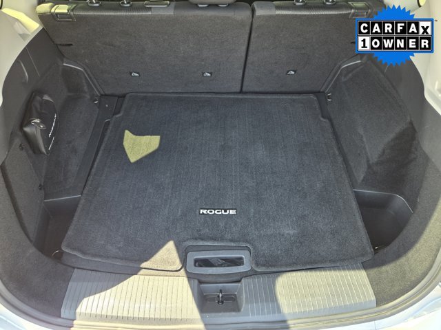Used 2024 Nissan Rogue SV image 30