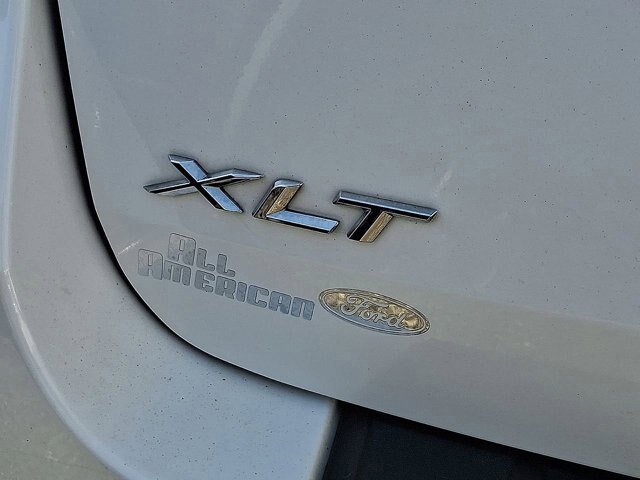 Certified 2022 Ford Explorer XLT w/ Equipment Group 202A AWD/4WD image 24