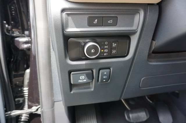 Certified 2023 Ford Expedition Max Limited RWD image 36