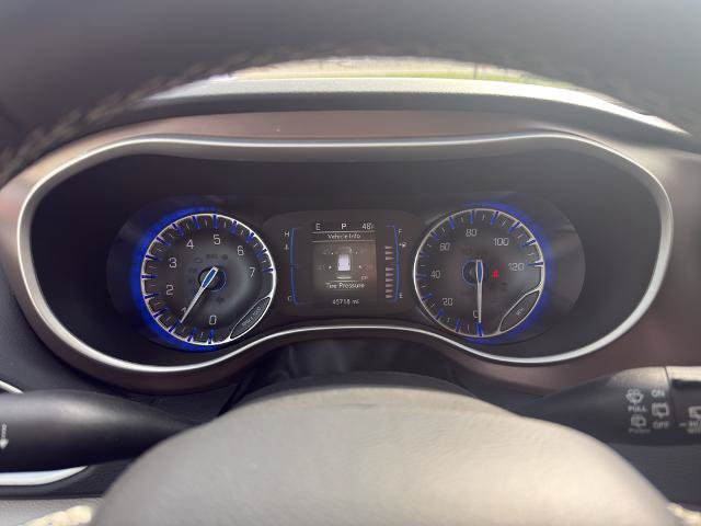 Used 2023 Chrysler Voyager LX FWD image 18