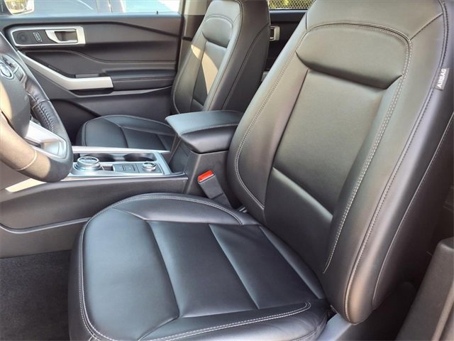 Certified 2023 Ford Explorer XLT w/ Equipment Group 202A image 8