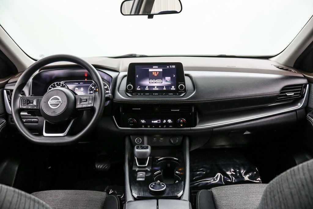 Used 2021 Nissan Rogue SV image 14