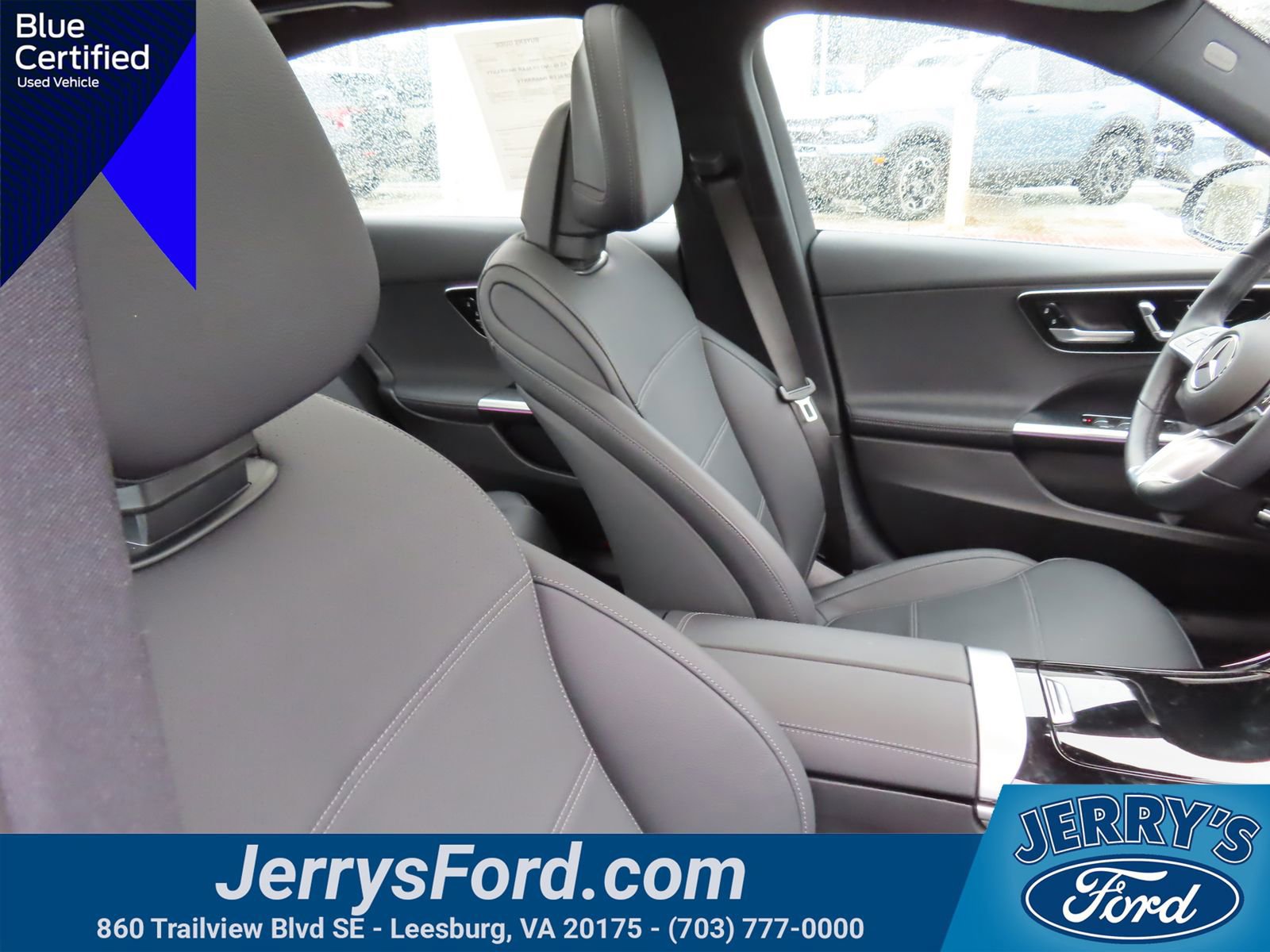 Used 2025 Mercedes-Benz C 300 4MATIC Sedan image 34