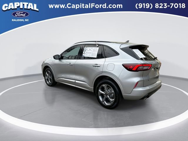 Certified 2023 Ford Escape ST-Line w/ Tech Pack #1 AWD/4WD image 4
