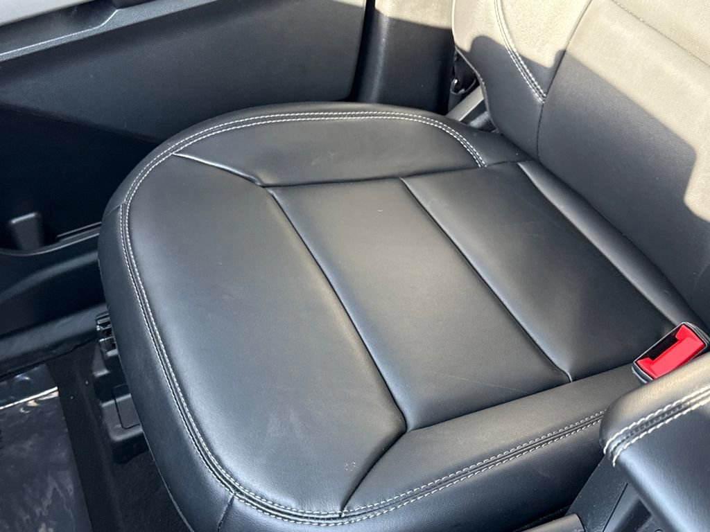 Certified 2023 Ford Explorer XLT w/ Equipment Group 202A image 24