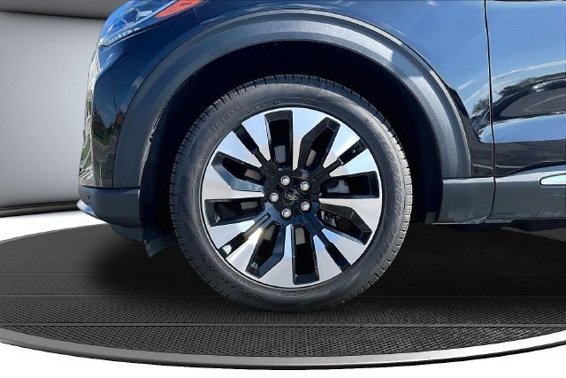 Certified 2026 Ford Explorer Platinum w/ LUX Leather Package AWD/4WD image 33