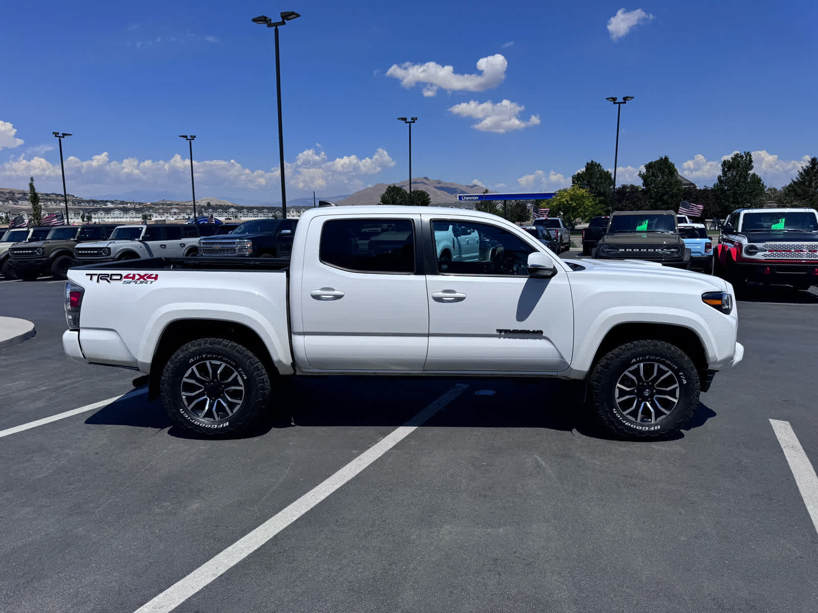 Used 2023 Toyota Tacoma TRD Sport AWD/4WD image 5