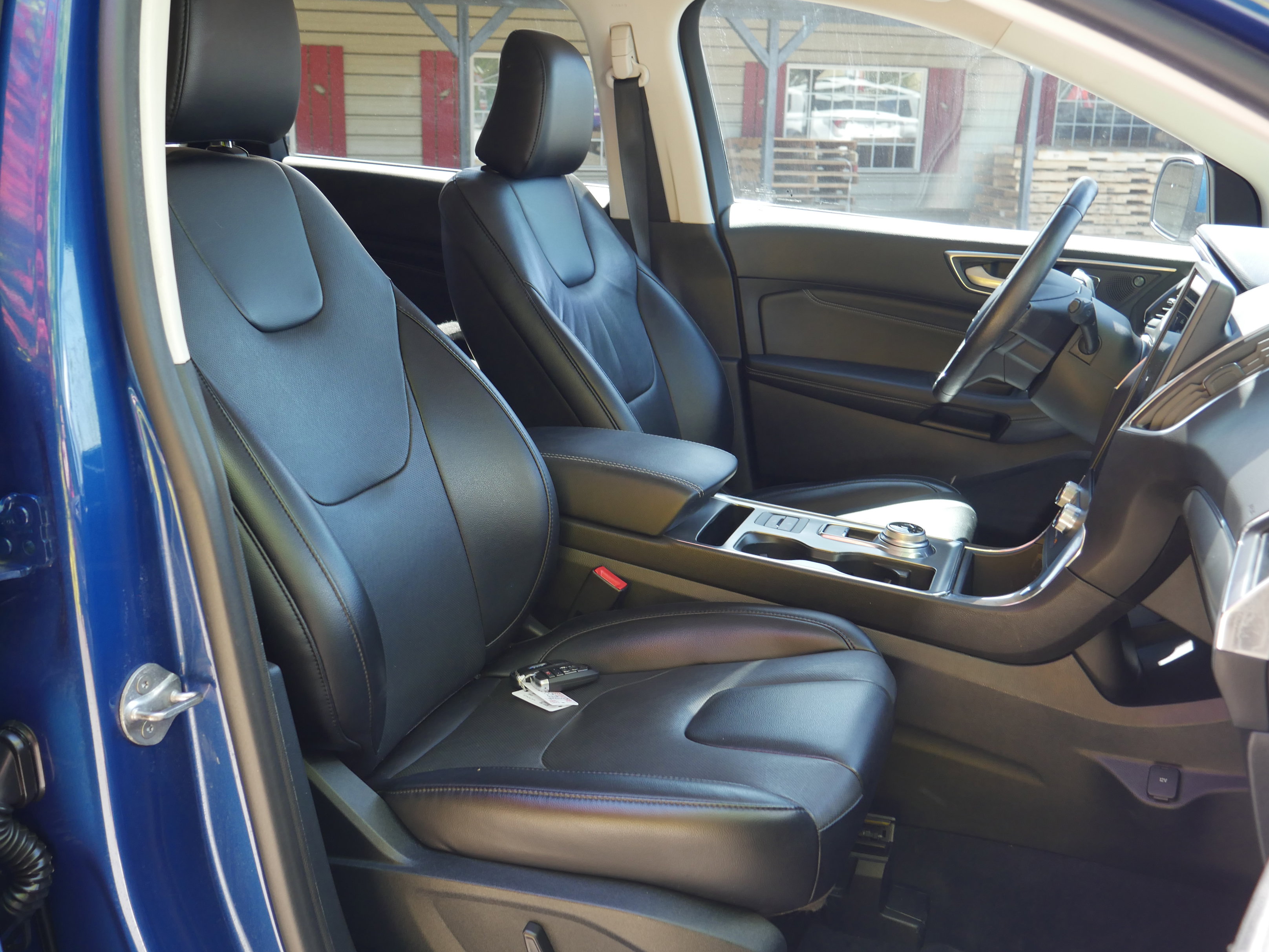 Certified 2022 Ford Edge Titanium w/ Equipment Group 301A AWD/4WD image 30