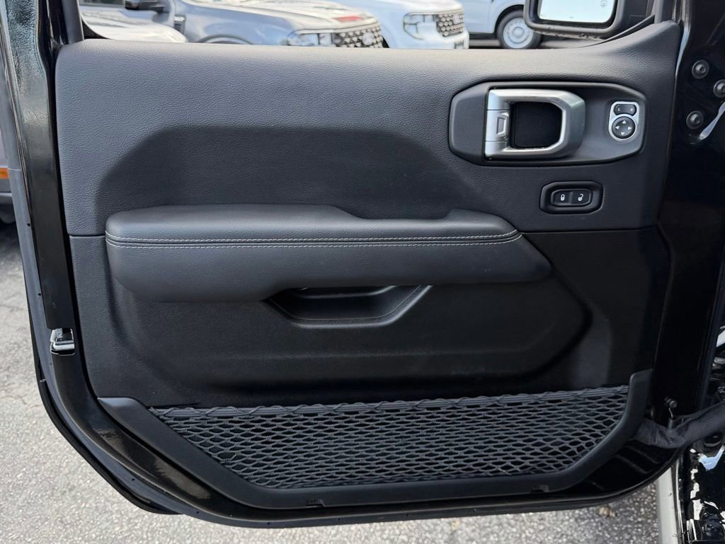 Used 2021 Jeep Wrangler Unlimited Rubicon 4xe w/ Steel Bumper Group image 14