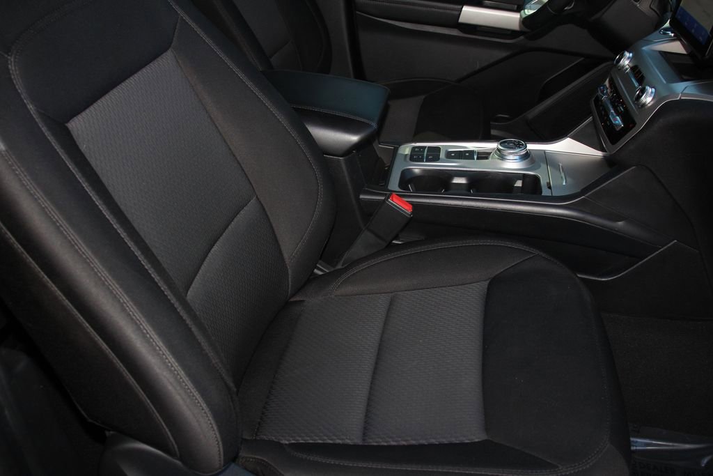 Certified 2022 Ford Explorer XLT RWD image 29