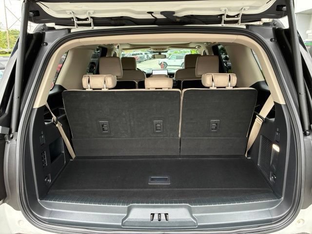 Certified 2023 Ford Expedition XLT AWD/4WD image 6