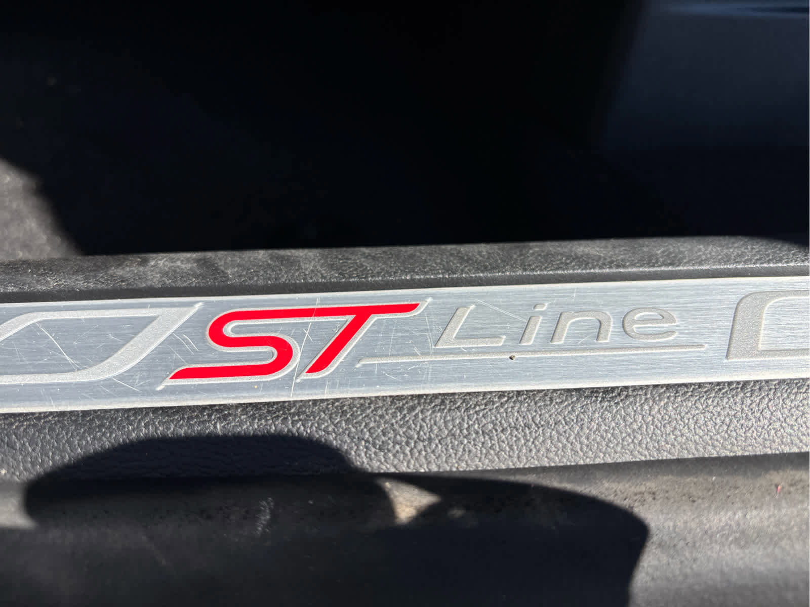 Certified 2025 Ford Explorer ST-Line image 14