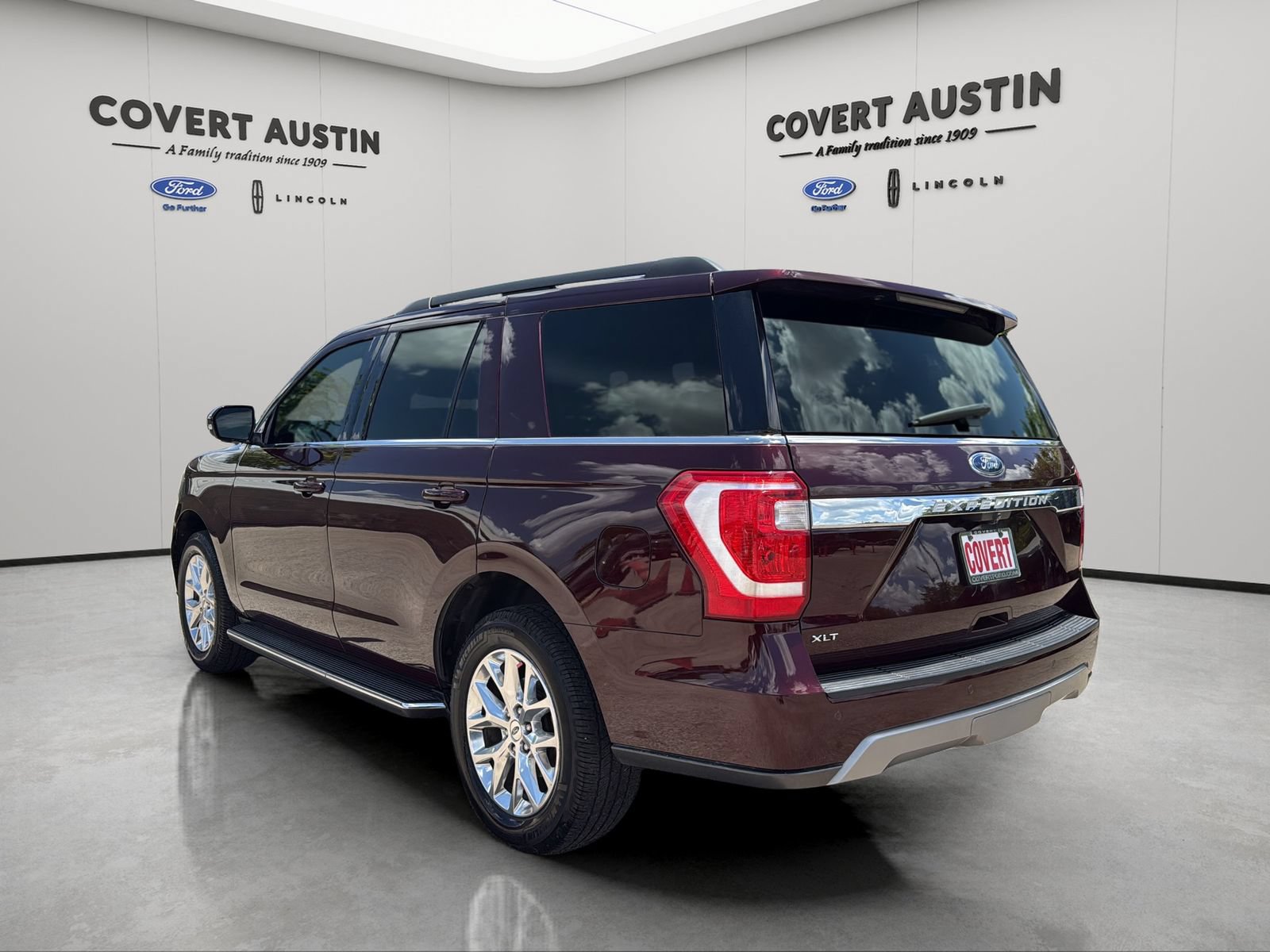 Certified 2021 Ford Expedition XLT RWD image 4