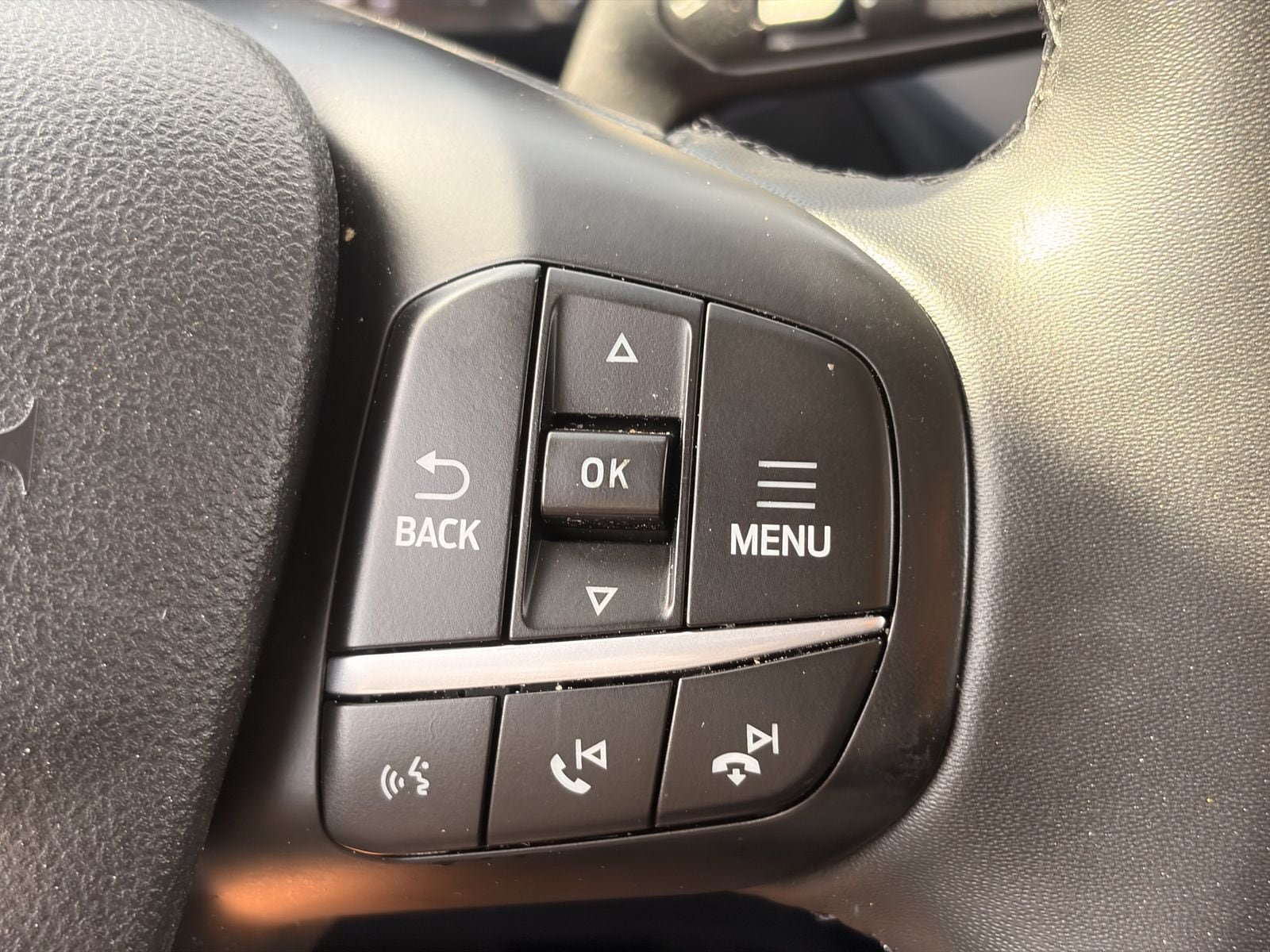 Certified 2023 Ford Maverick Lariat w/ Black Appearance Package FWD image 32