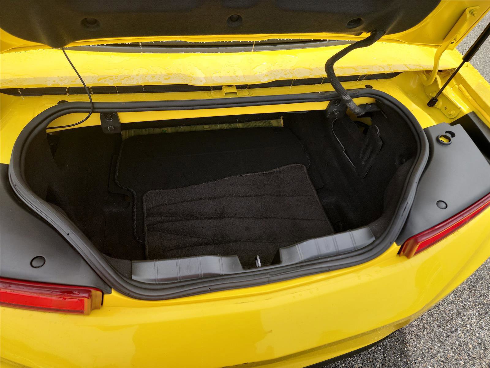 Used 2017 Chevrolet Camaro SS RWD image 20