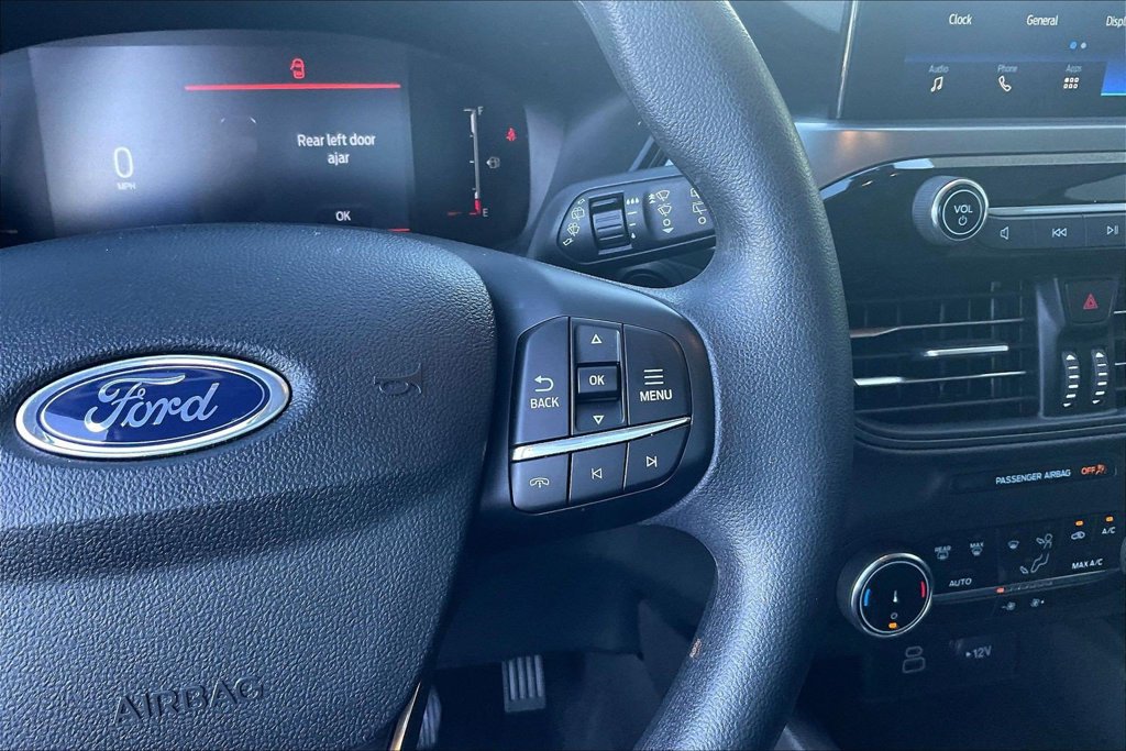 Certified 2025 Ford Escape Active AWD/4WD image 12