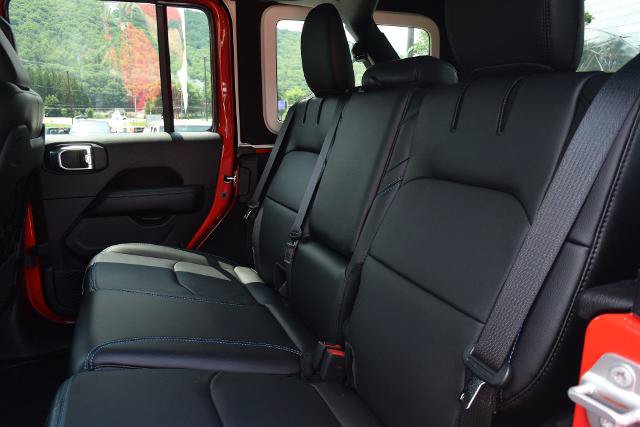Used 2023 Jeep Wrangler Unlimited Rubicon 4xe w/ Cold Weather Group AWD/4WD image 14