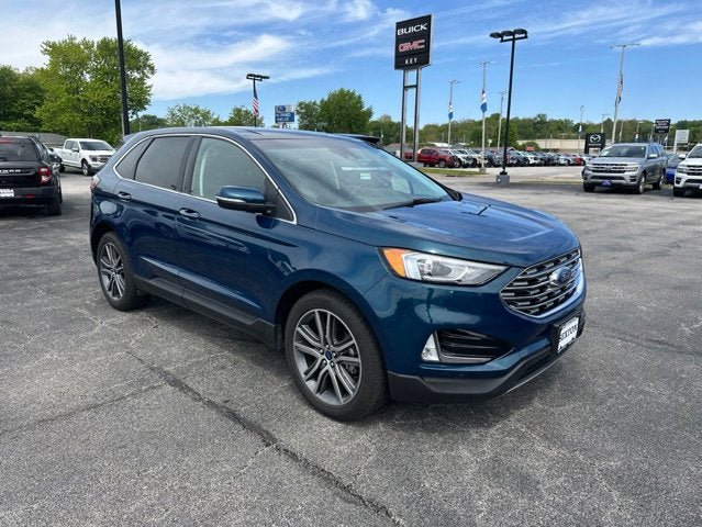 Certified 2020 Ford Edge Titanium FWD image 3