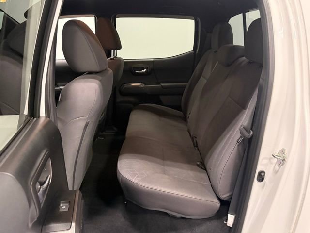 Used 2019 Toyota Tacoma TRD Sport AWD/4WD image 34
