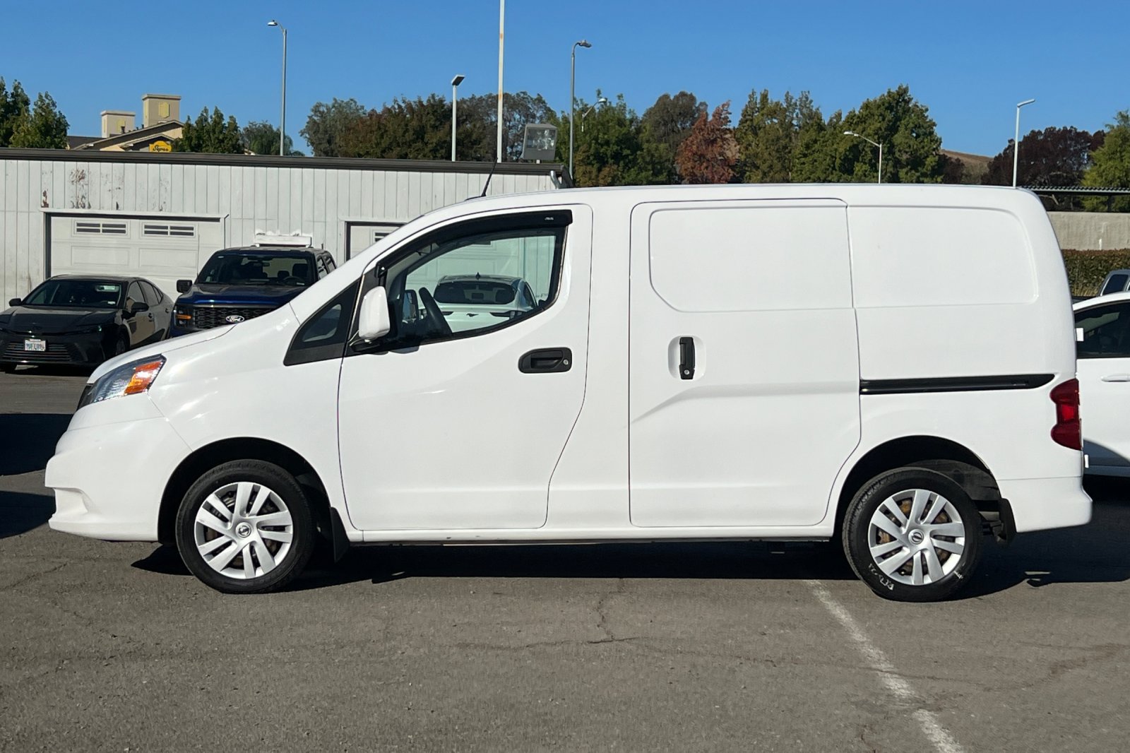 Used 2018 Nissan NV200 SV w/ Navigation Package FWD image 7