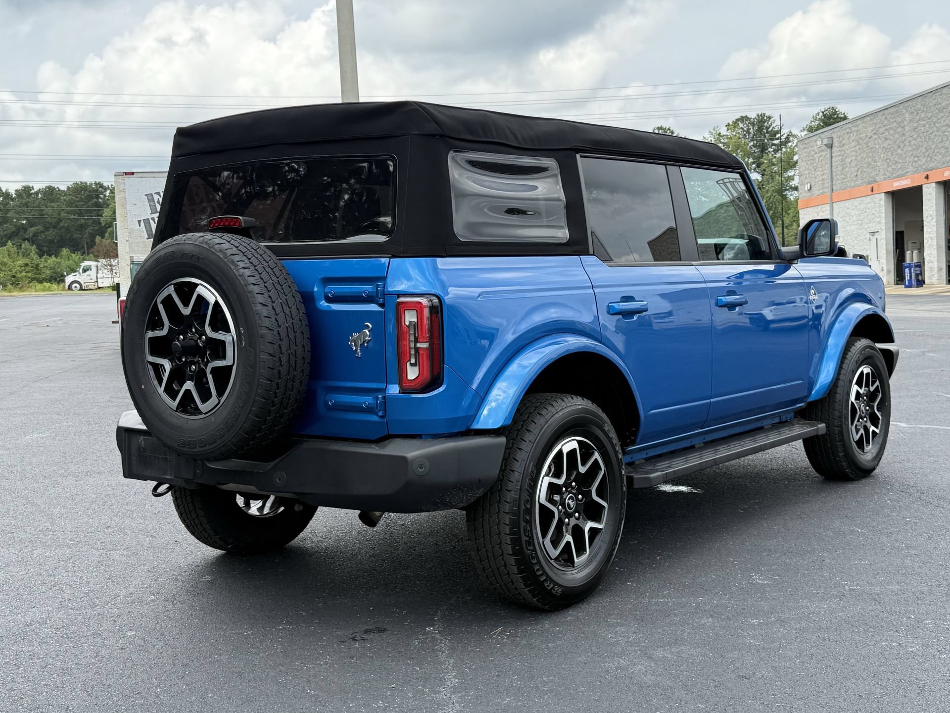 Certified 2023 Ford Bronco Outer Banks AWD/4WD image 19