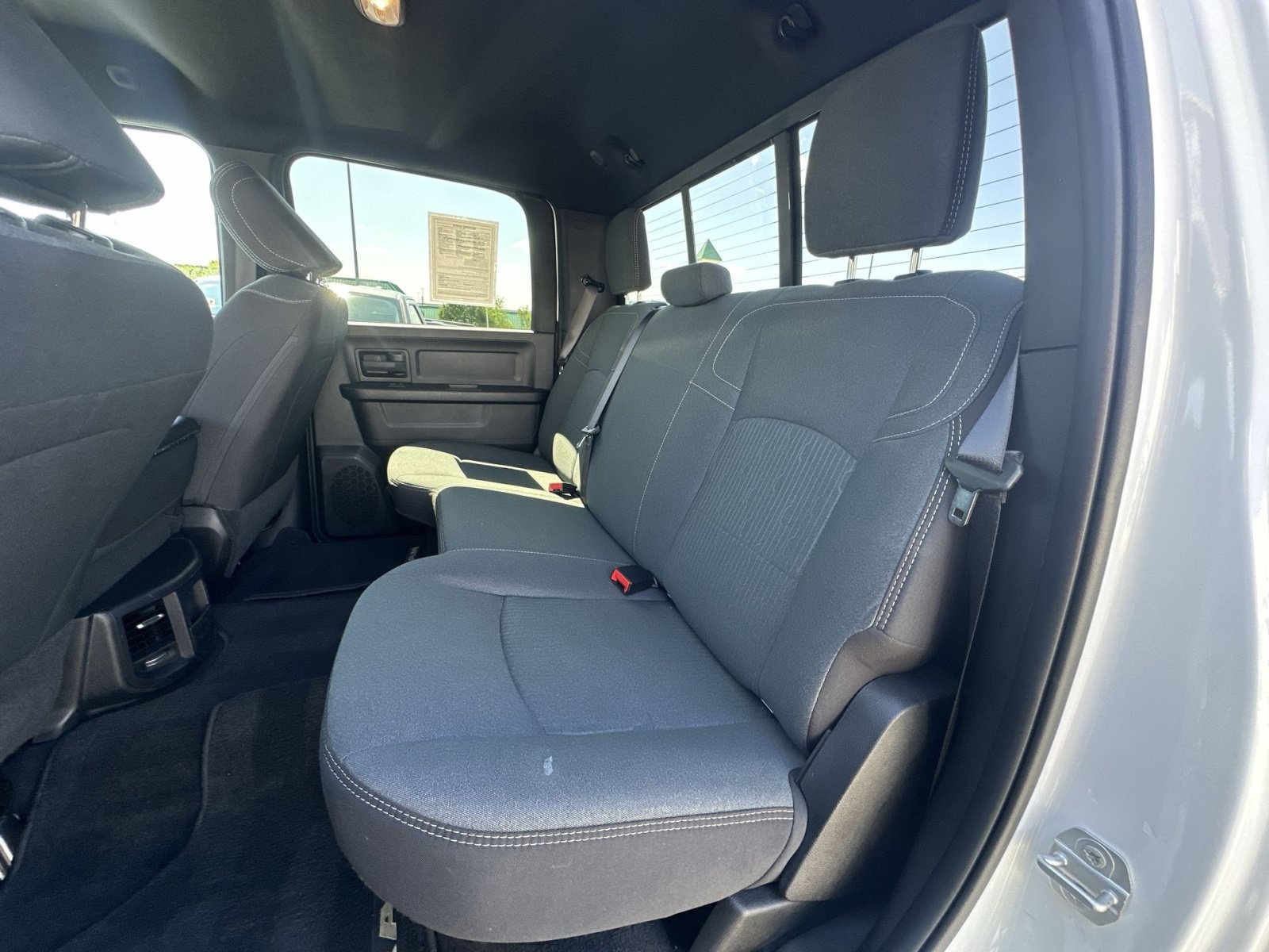 Used 2024 RAM 2500 Tradesman w/ Chrome Appearance Group AWD/4WD image 31