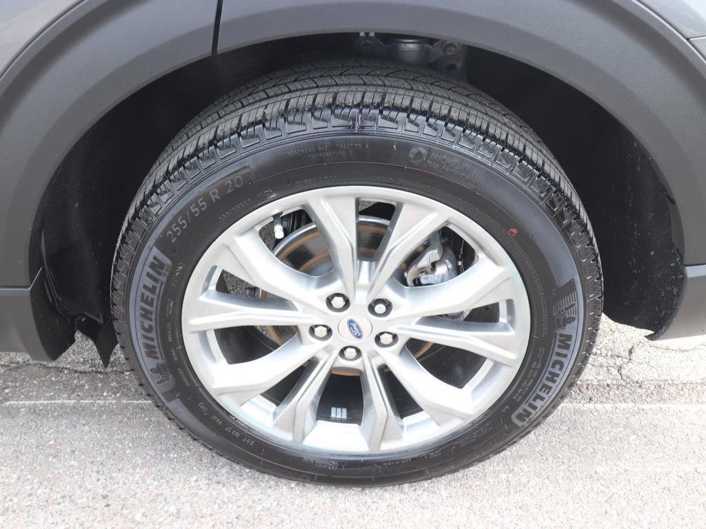 Certified 2023 Ford Explorer Limited w/ Limited Technology Package AWD/4WD image 25