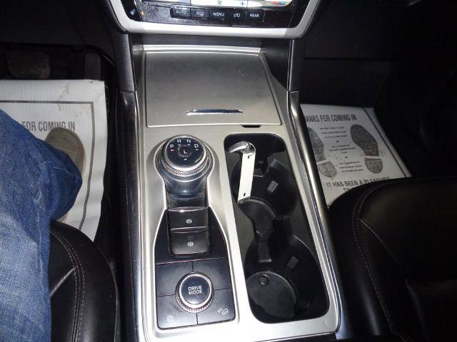 Certified 2022 Ford Explorer XLT w/ Equipment Group 202A image 13