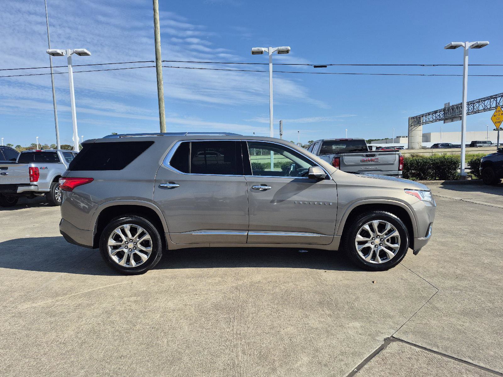 Used 2019 Chevrolet Traverse Premier image 7