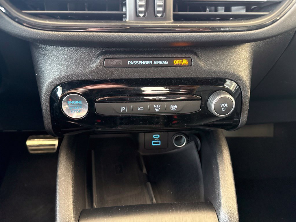 Certified 2023 Ford Escape ST-Line Elite w/ Premium Technology Package AWD/4WD image 25