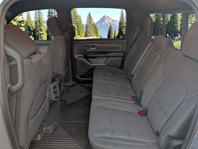 Used 2022 RAM 1500 Big Horn AWD/4WD image 16