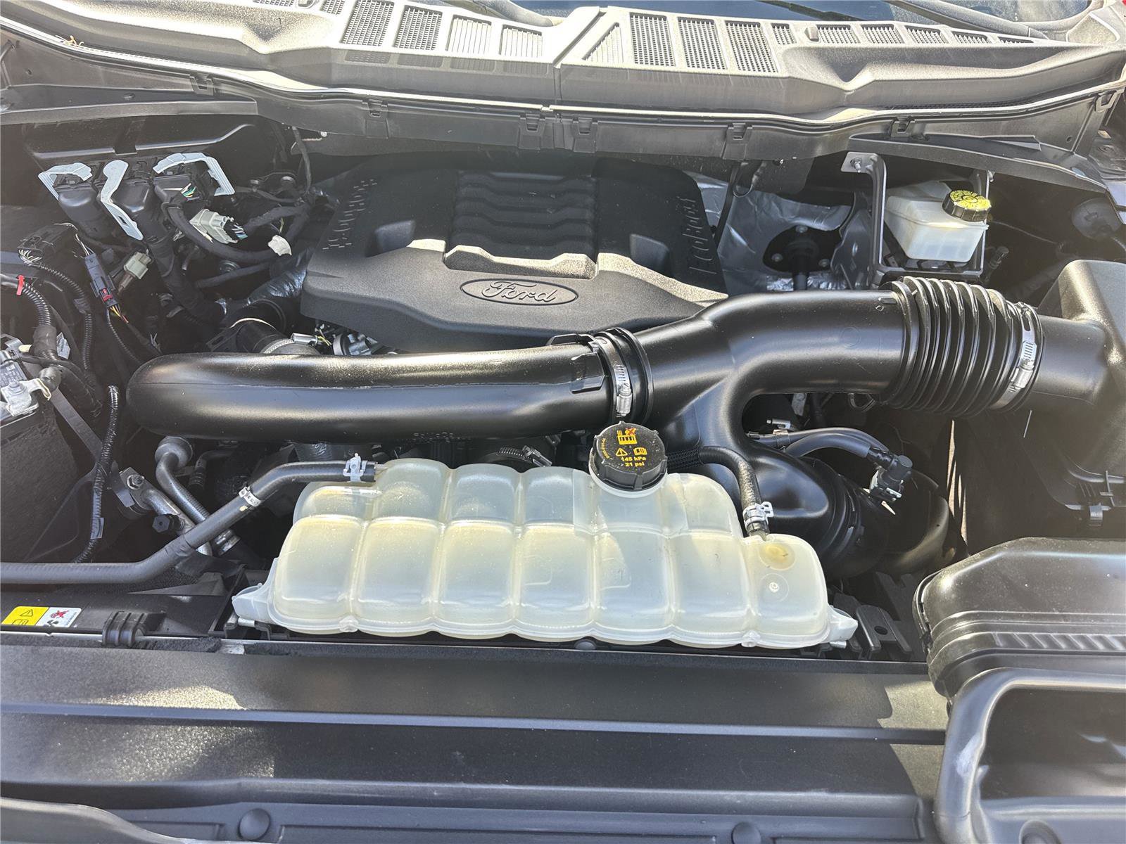 Certified 2021 Ford F150 XLT w/ Equipment Group 302A High image 29