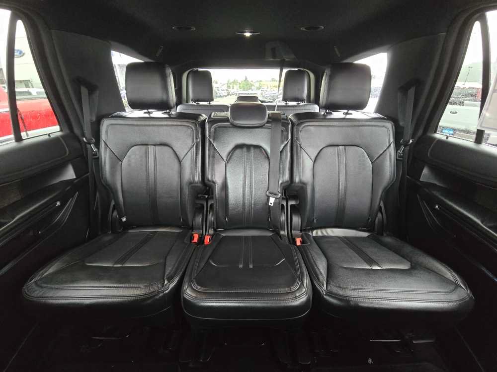 Certified 2019 Ford Expedition Limited w/ Equipment Group 301A AWD/4WD image 18