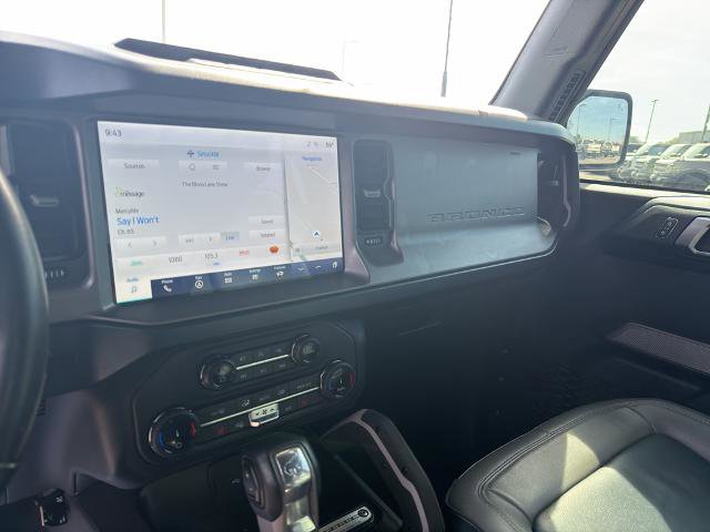 Certified 2022 Ford Bronco Outer Banks w/ Sasquatch Package AWD/4WD image 11