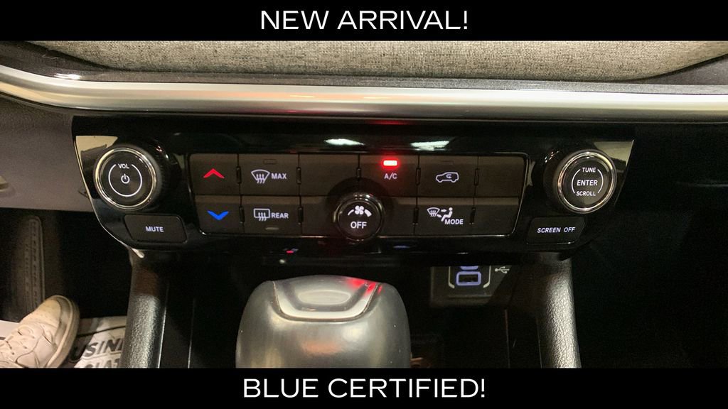 Used 2022 Jeep Compass Latitude w/ Sun and Sound Group AWD/4WD image 40